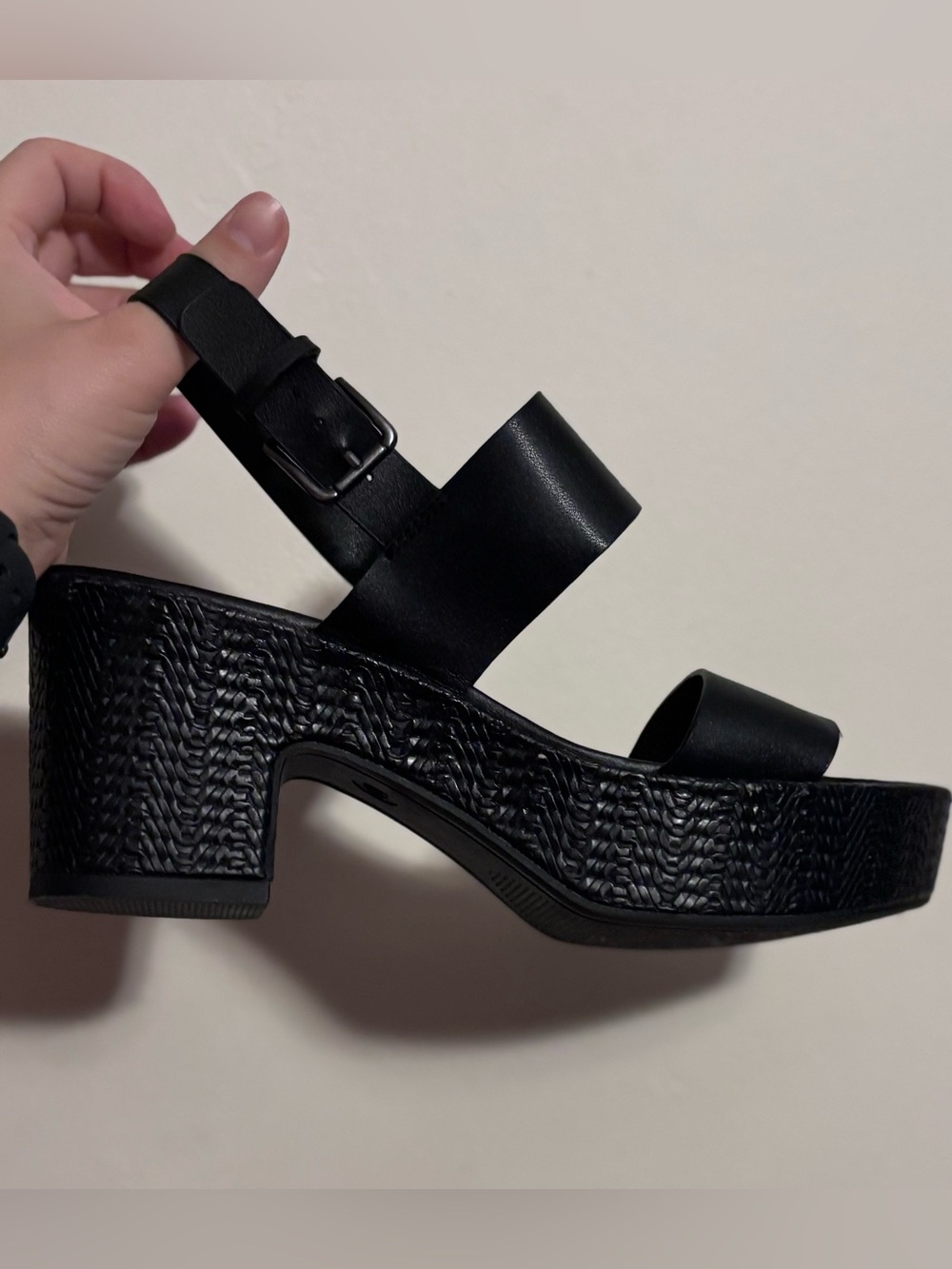 Black Platform Sandal Women’s Strappy Heel Size 10